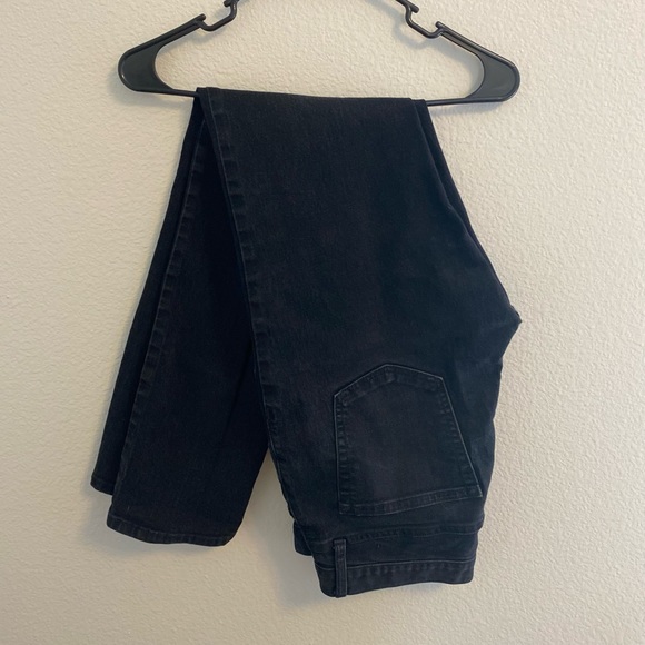 Slim Old Navy Jeans - Picture 3 of 3